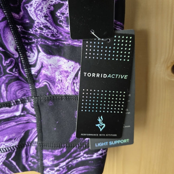 Torrid Active Longline Sports Bra Purple Marbled Print Light Support Size 4 NWT - Picture 4 of 8